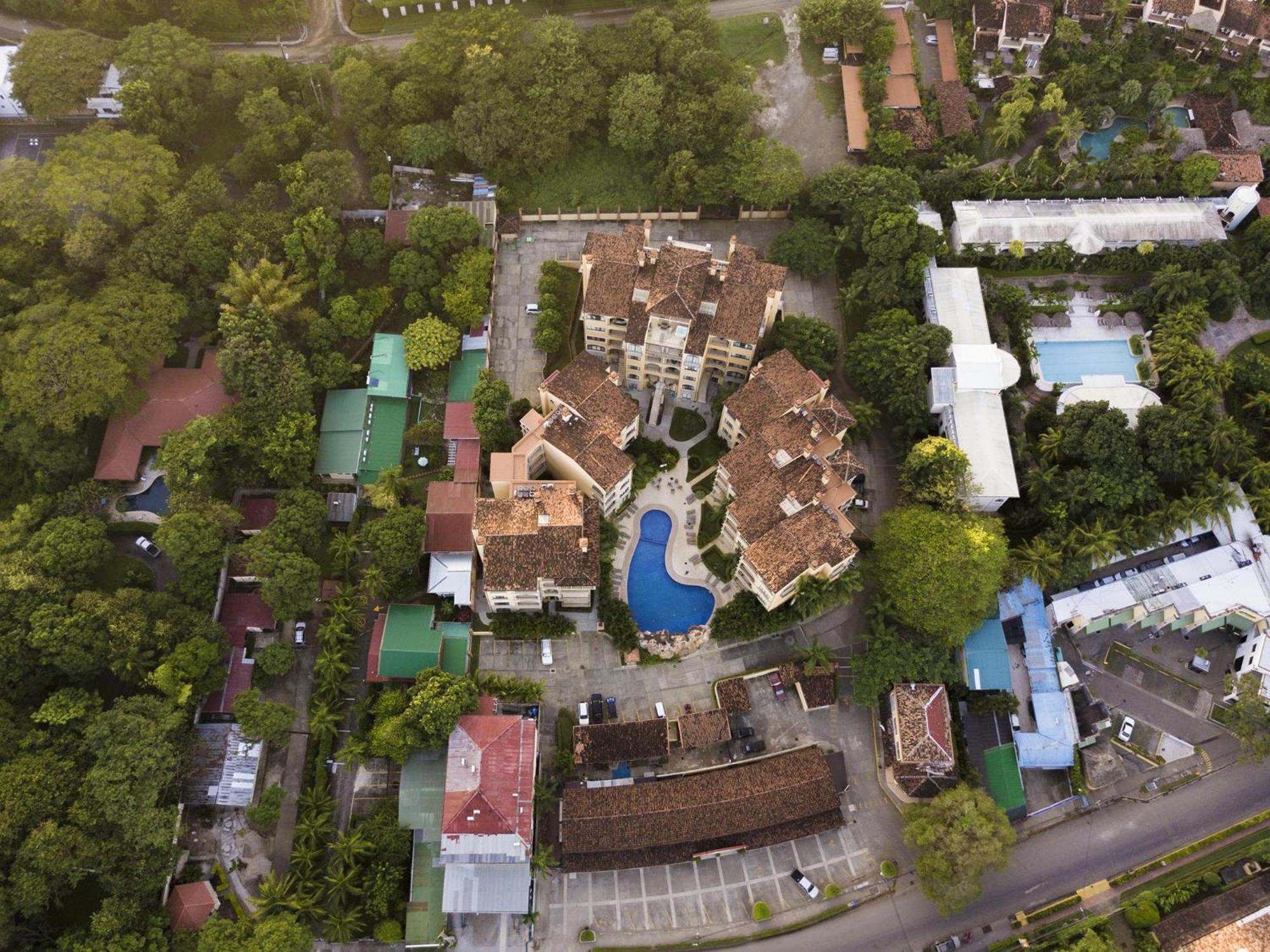 Sunrise 1- 3 Bedroom Poolside Condo Tamarindo Esterno foto